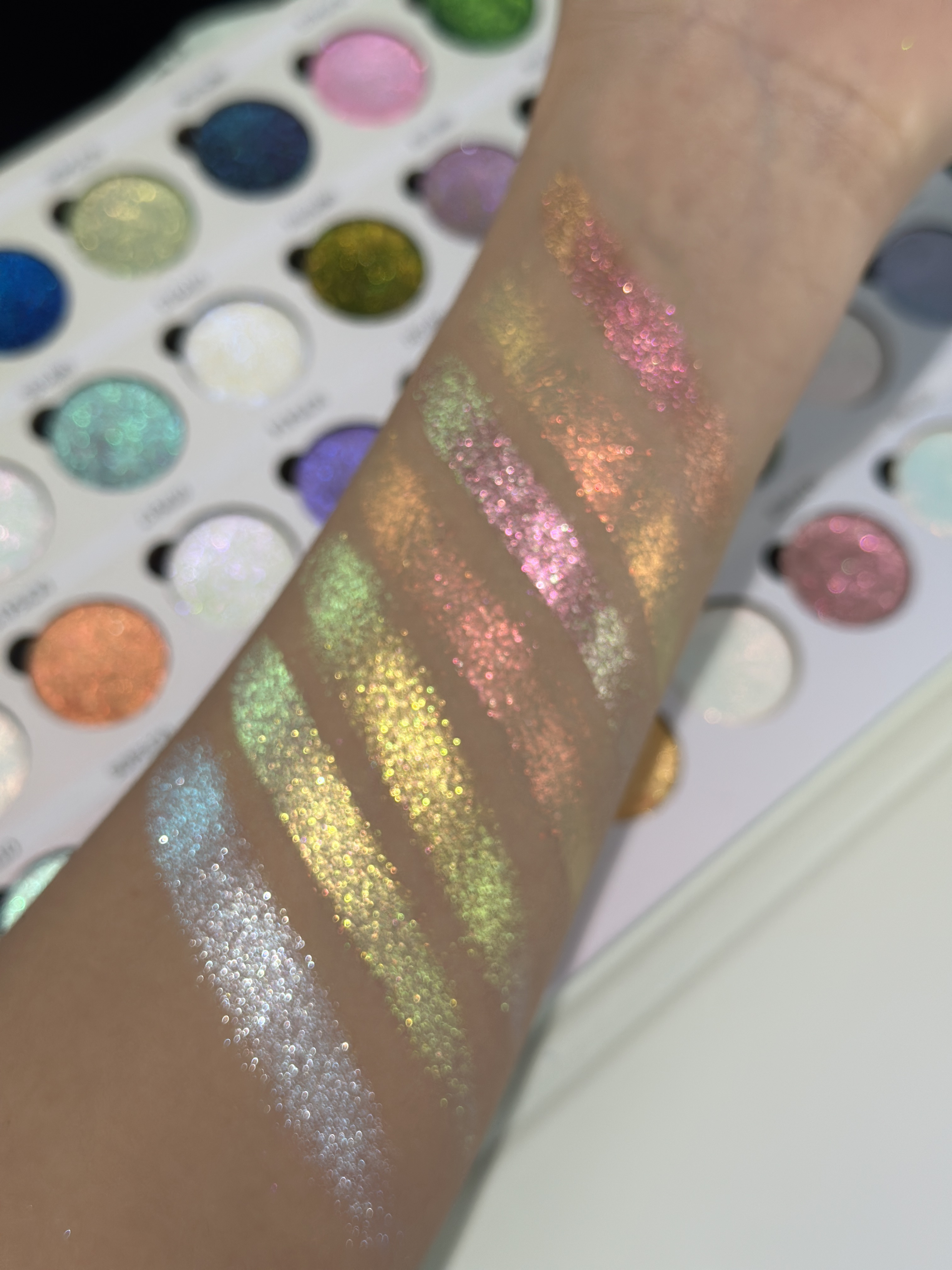 40 Colors Chameleon Eyeshadow Palette