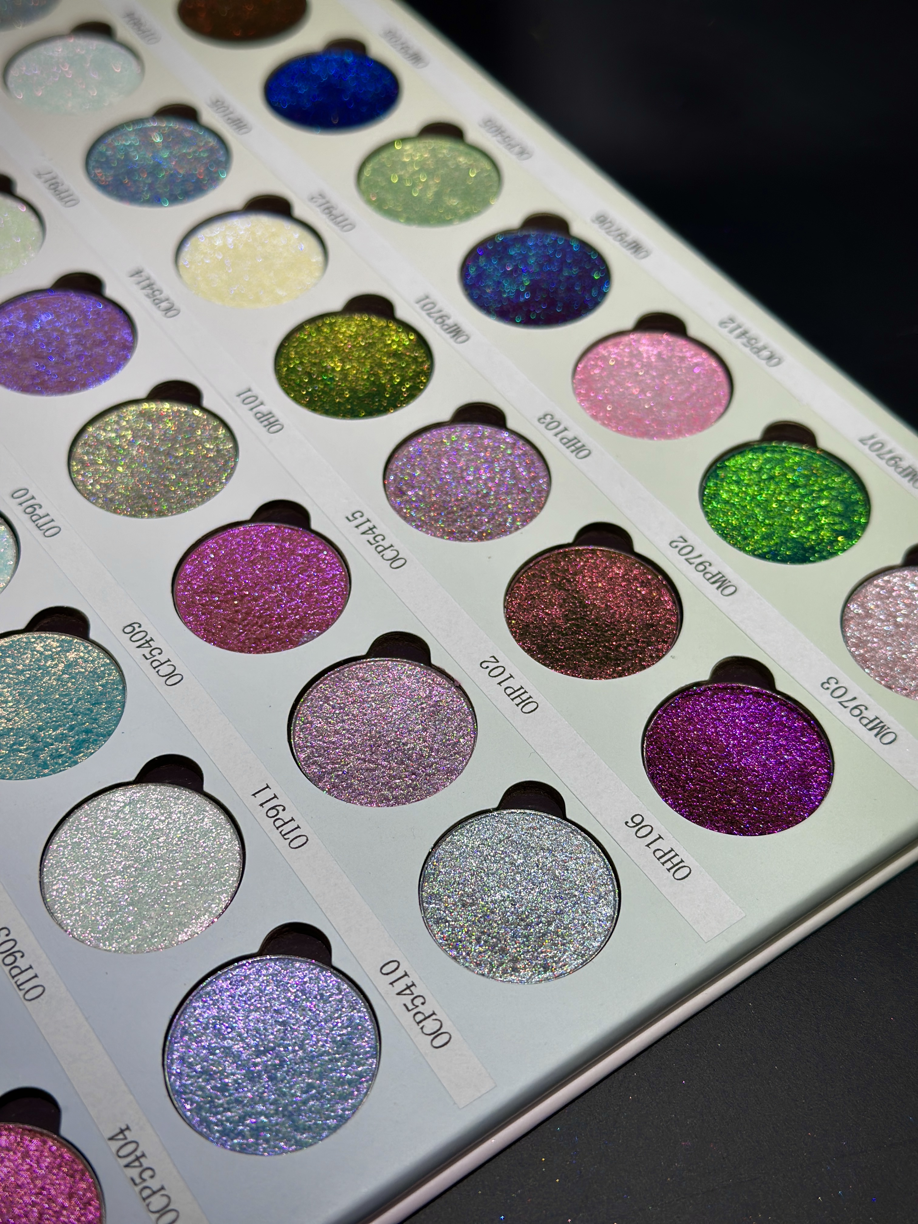 40 Colors Chameleon Eyeshadow Palette