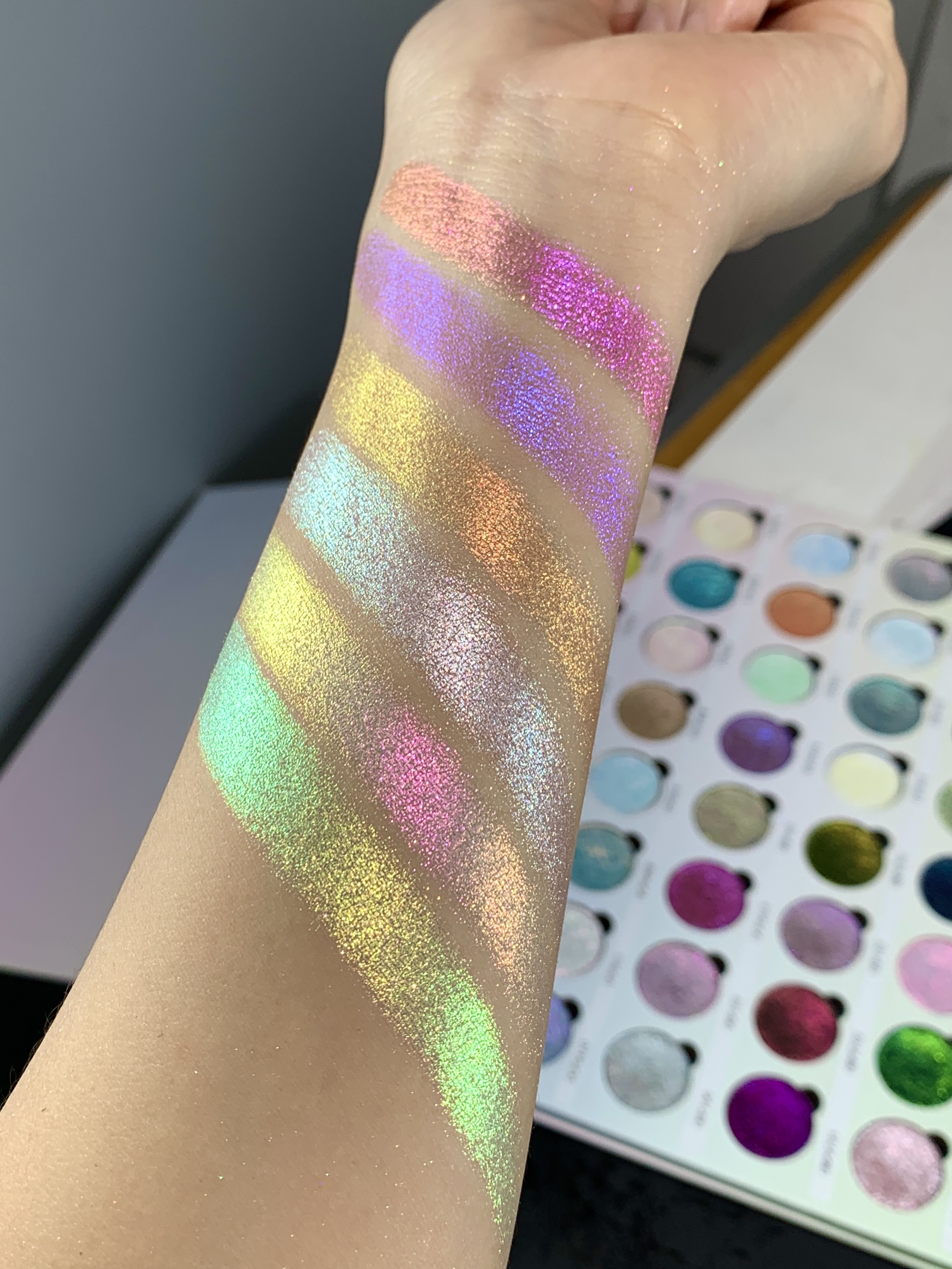 40 Colors Chameleon Eyeshadow Palette