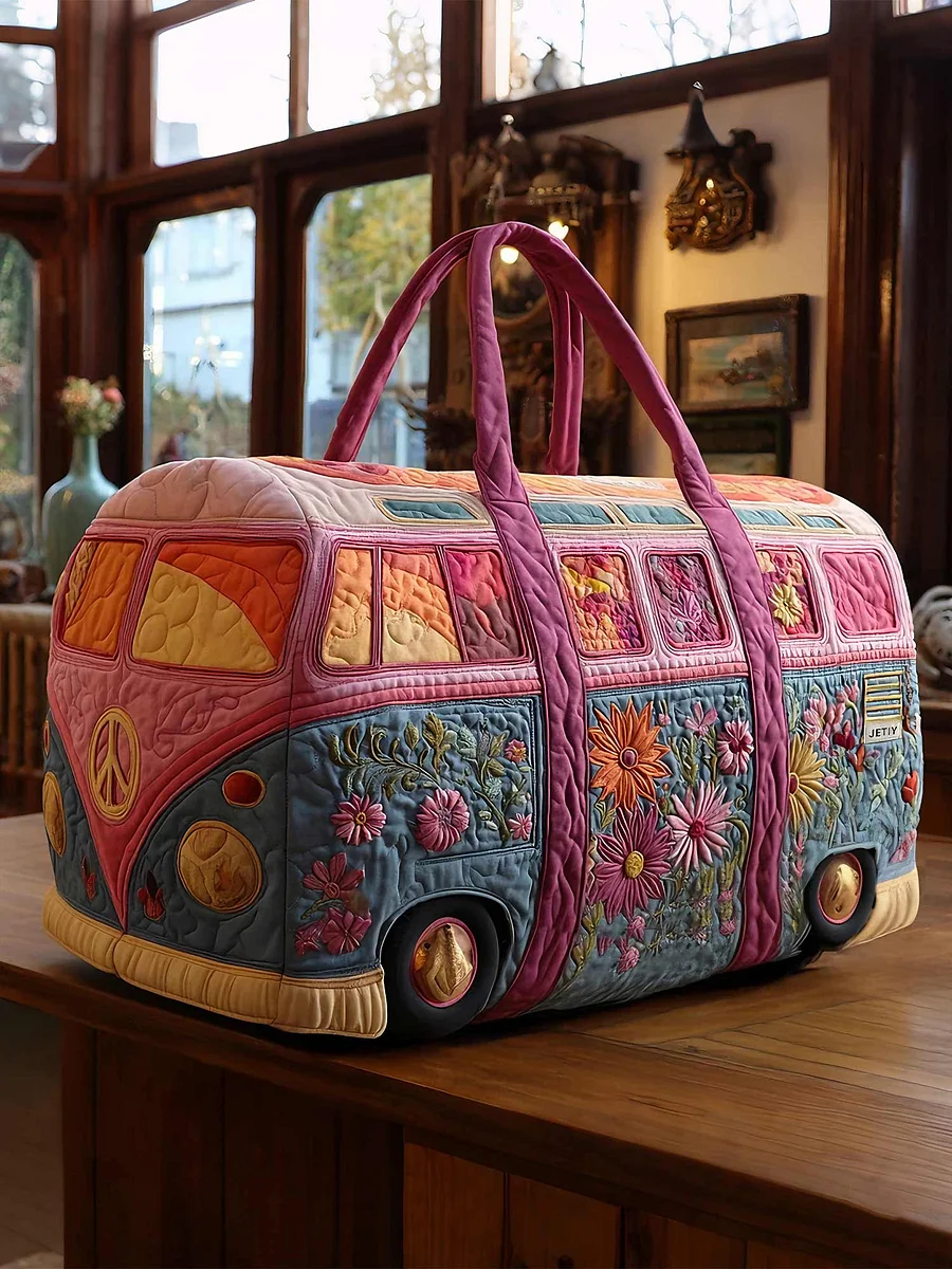 Retro Breeze Quilted Duffle Bag