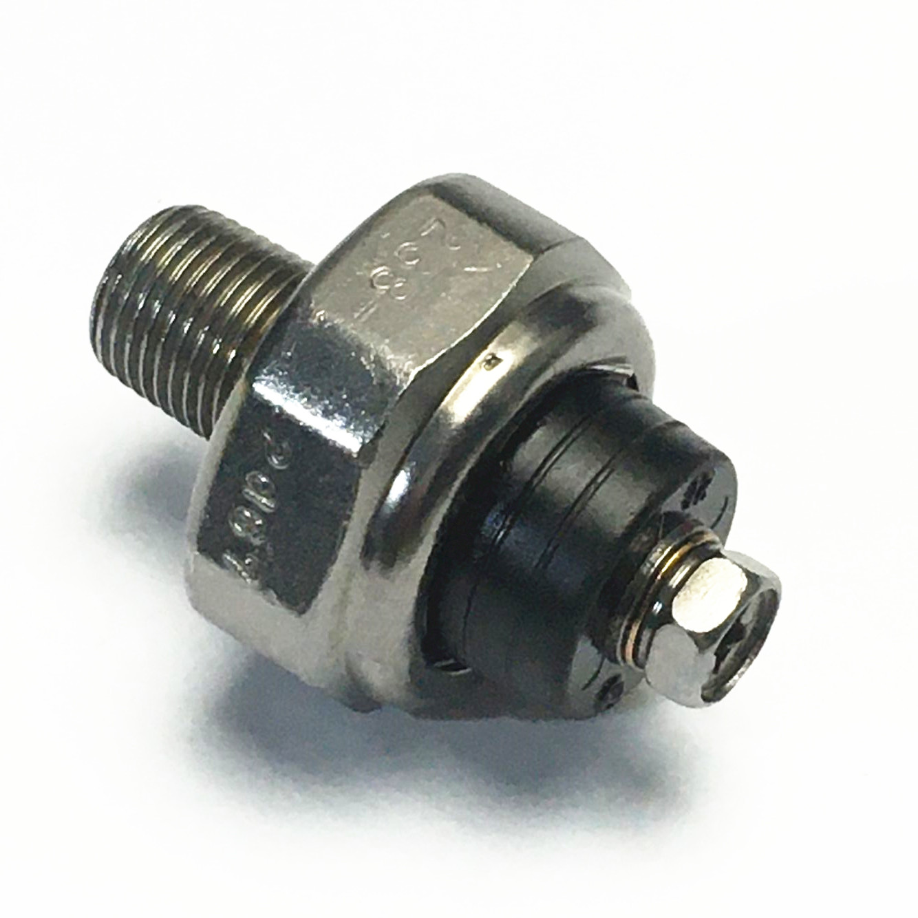 15841-39010 15841-39013 Oil Pressure Sensor