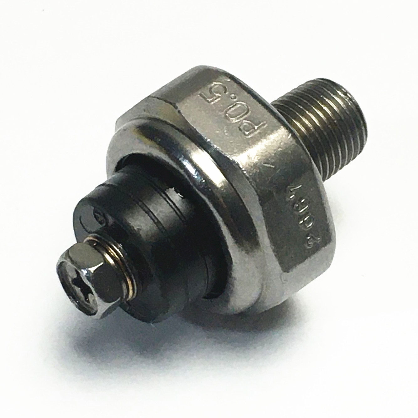 15841-39010 15841-39013 Oil Pressure Sensor