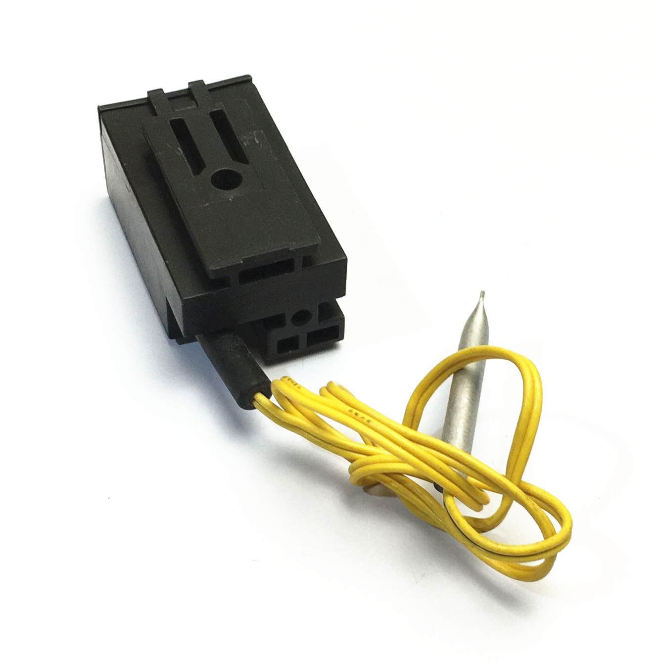 MR250154 CSA531C002AC Outdoor Temperature Sensor