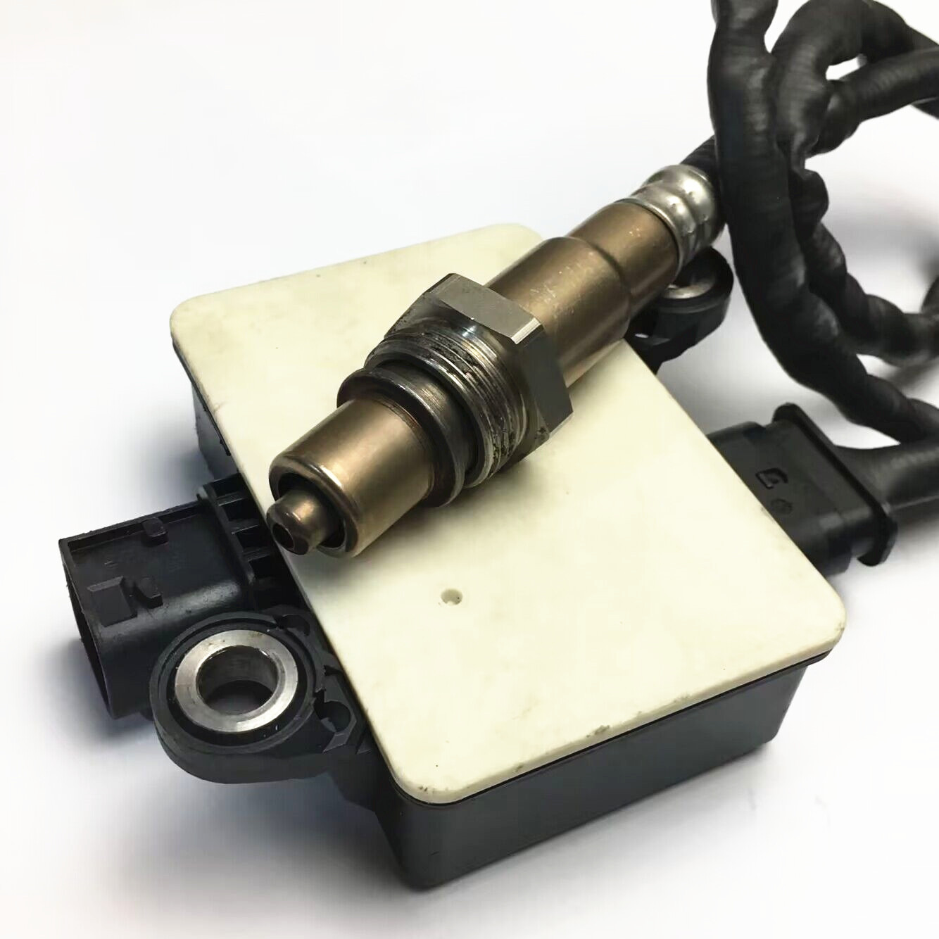 Original 0281008083 084 3602585-32F-C00 Heavy-duty Truck Gram Exhaust Nitrogen-oxygen Sensor