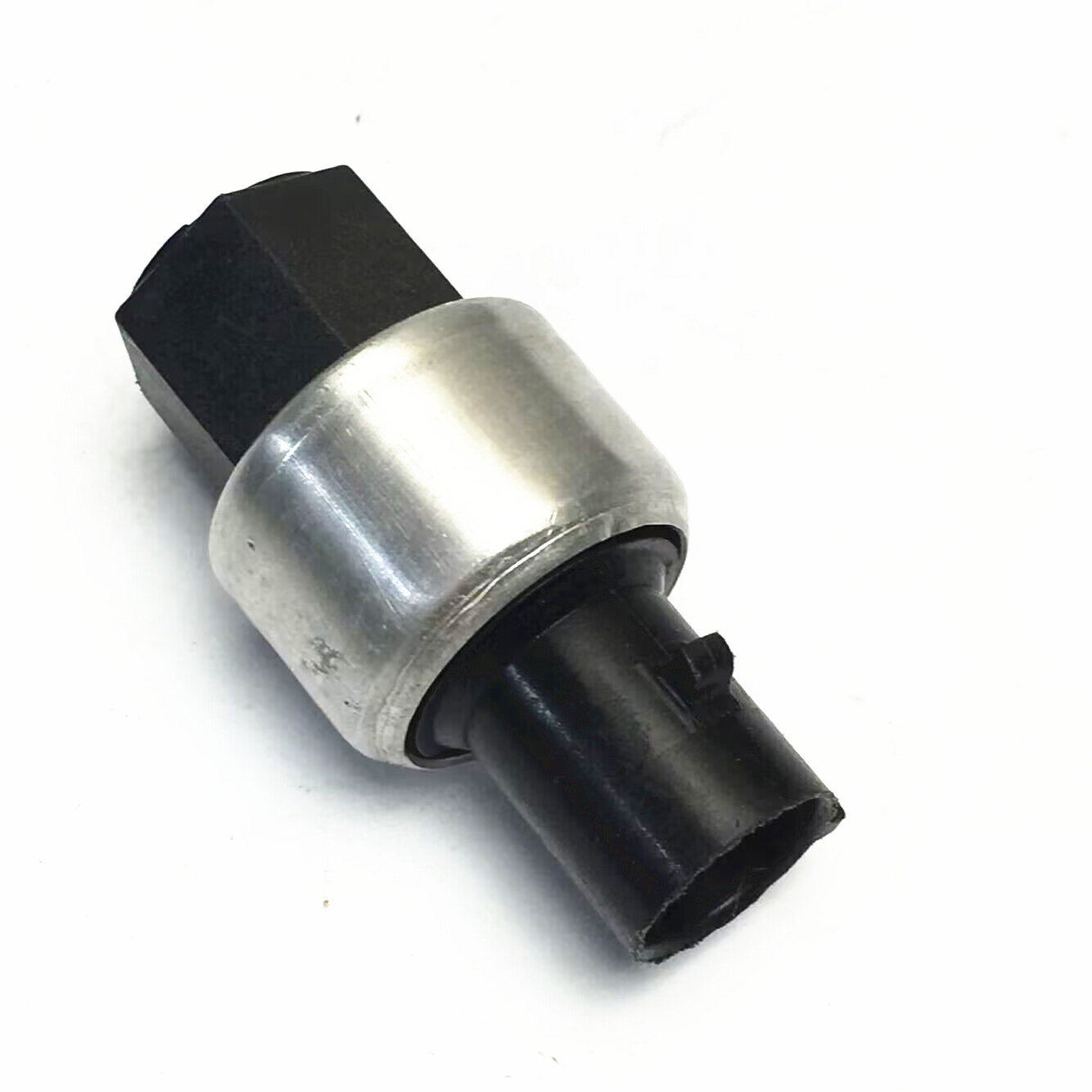 52465555 15-2832 Air-conditioning clutch circulation switch sensor for GM