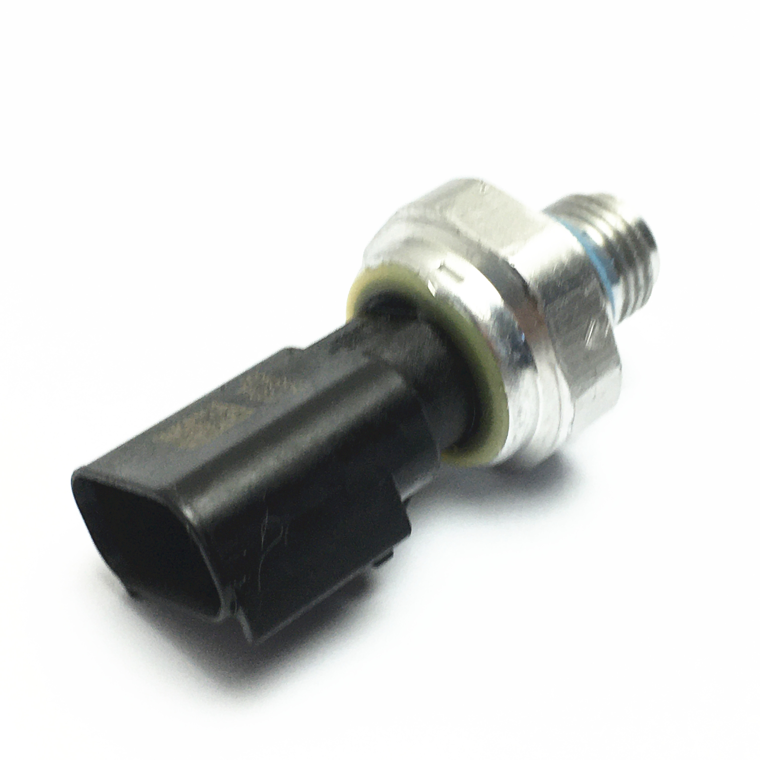 5491435 2871960 4358810 Oil Pressure Sensor