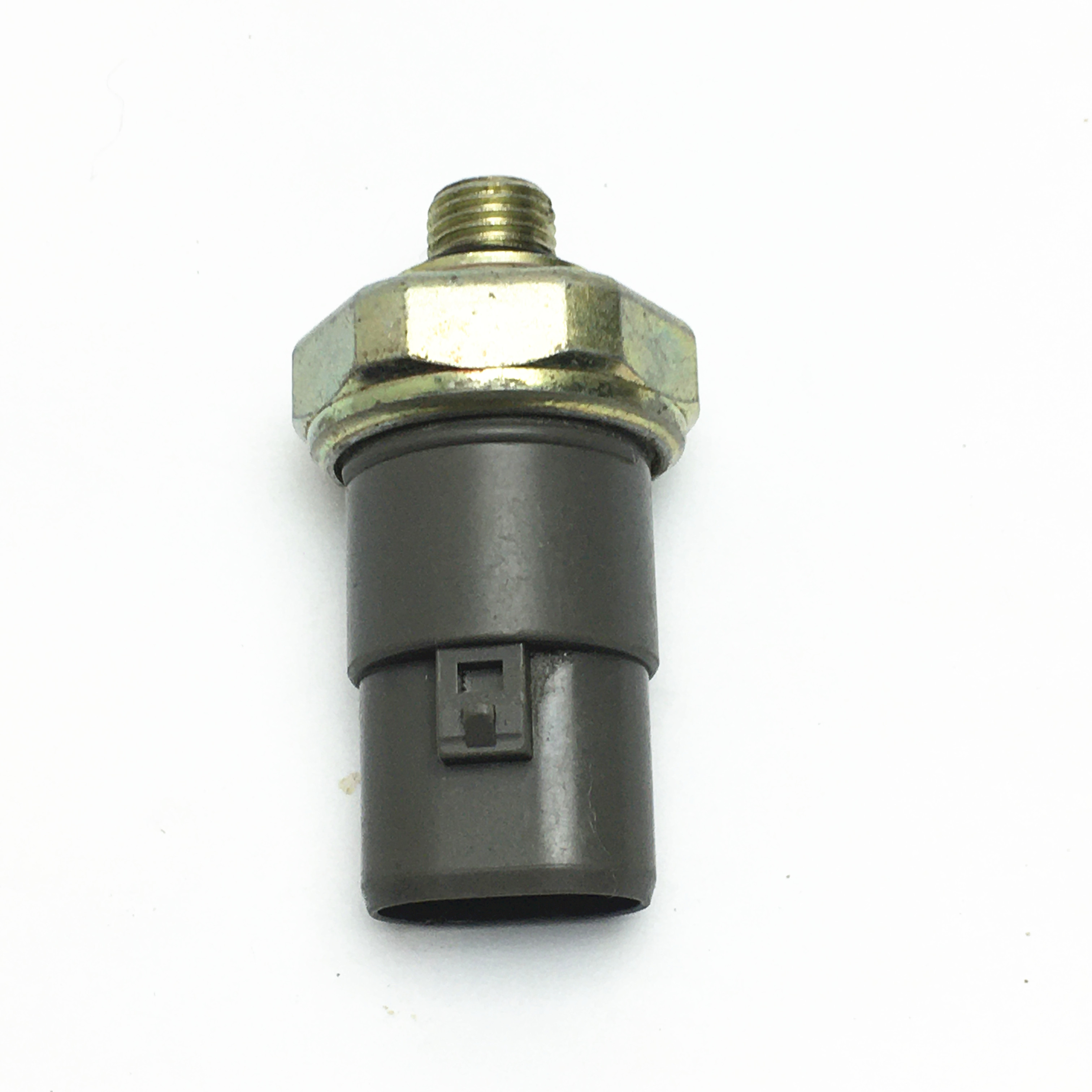 8970833440 48BW82S Oil Pressure Sensor