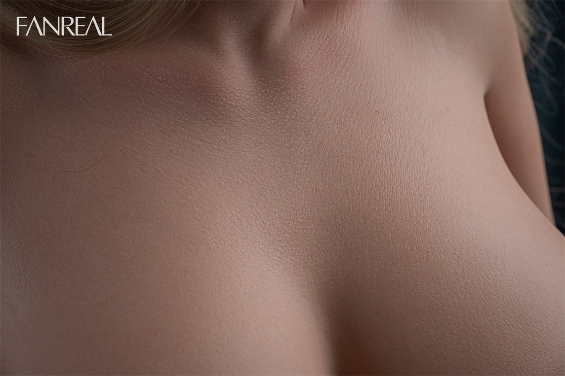 FanReal | Maria -5ft 5/166cm J-Cup AIO (Seamless Neck) Silicone Sex Doll (UniSeries)