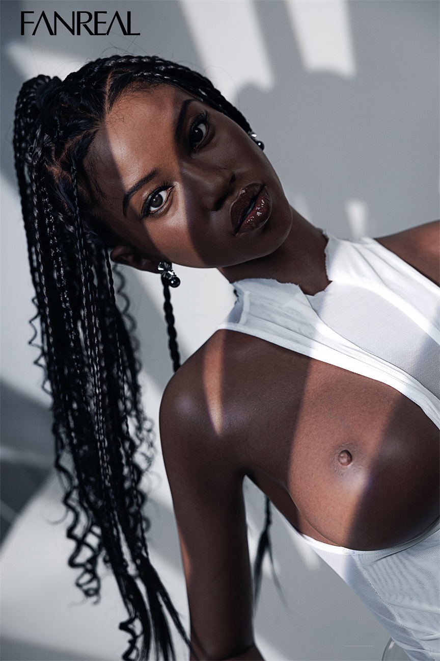 FanReal丨Ellie -5ft 8 /173cm D-Cup ROS Silicone Head Sex Doll