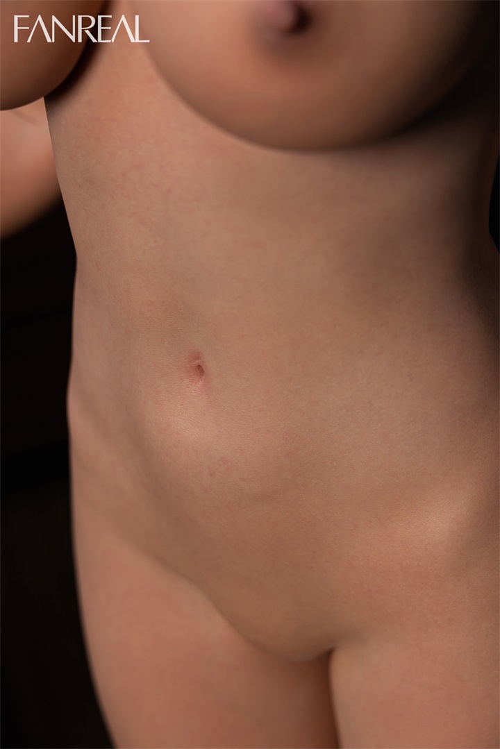 FanReal | Kelly - 5ft 6/168cm F-Cup Silicone Sex Doll