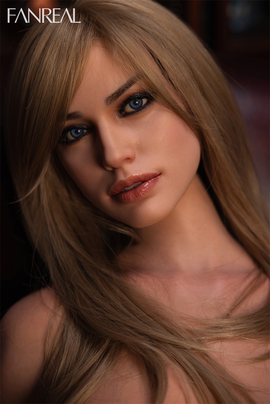 FanReal | Della - 5ft 7/170cm D-Cup Silicone Sex Doll