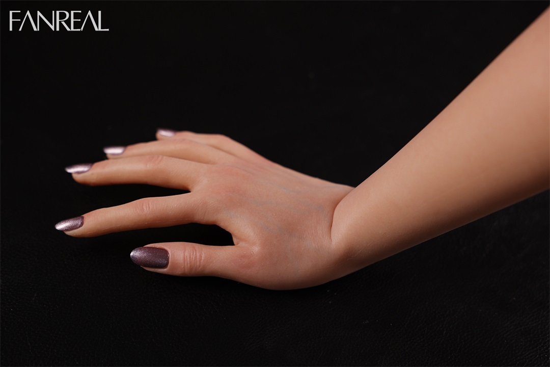 FanReal | Lila -3ft 6/109cm F-Cup Tanned ROS Head Silicone Torso for Men