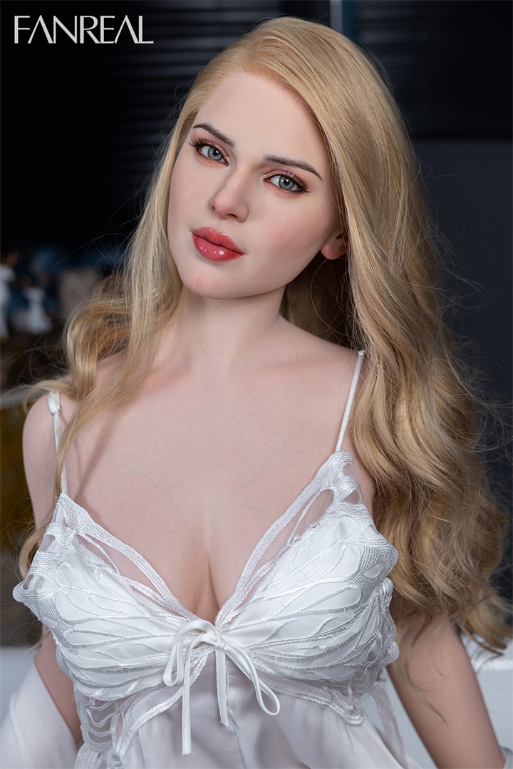 FanReal | Gina - 5ft 1/155cm F-Cup Real Skin Silicone Sex Doll