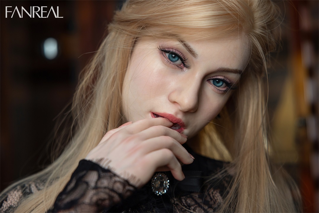 FanReal | Vanessa –168cm/5ft 6 F-Cup Silicone Sex Doll