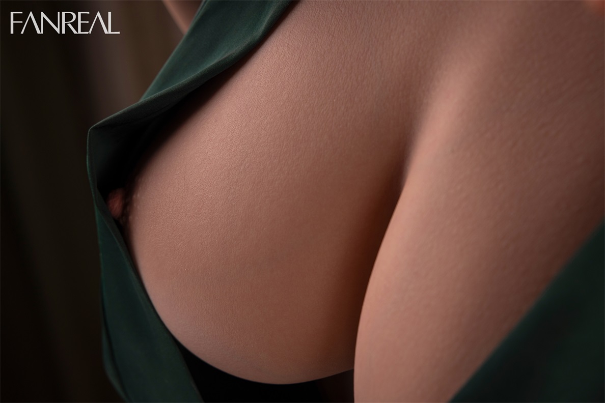 FanReal | Mirella -5ft 1/155cm F-Cup Real Skin ROS Head Tanned Silicone Sex Doll