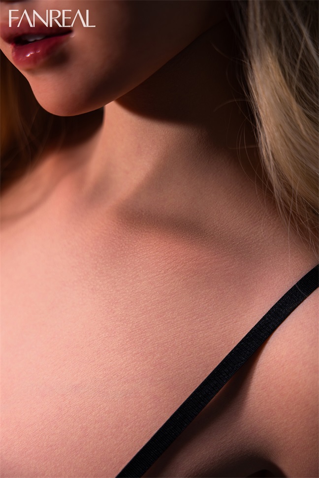FanReal | Maria -5ft 7/170cm G-Cup Real Skin ROS Tanned Silicone Sex Doll