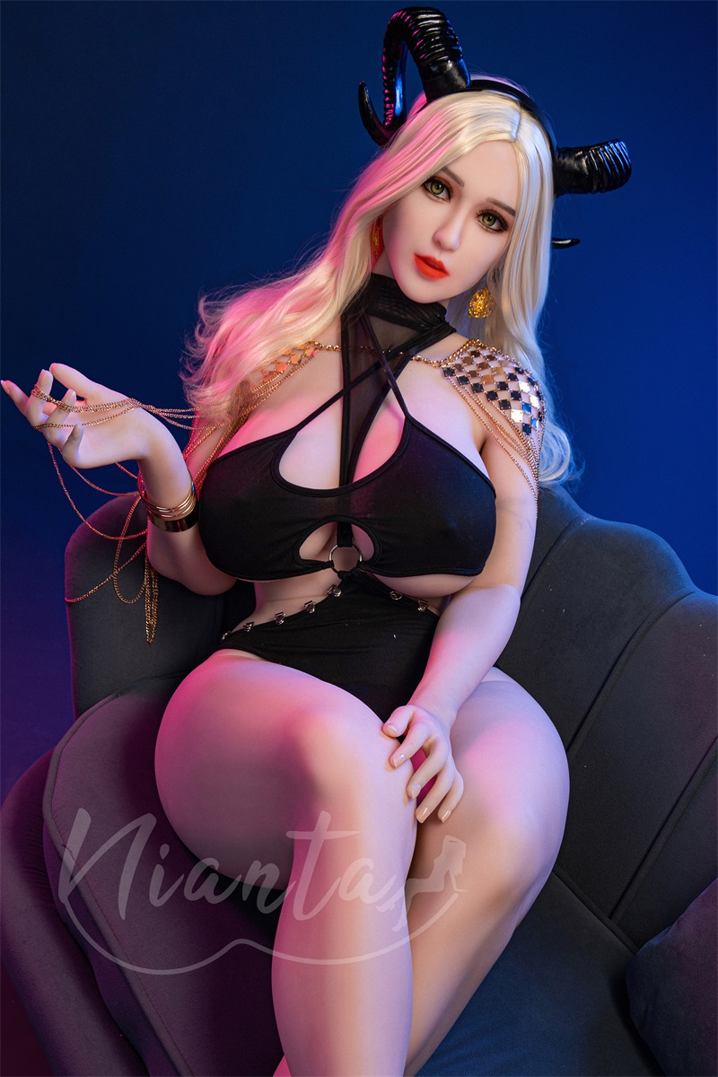 Nianta | Monica - 5ft 6/168cm Busty SLE Sex Doll, Head #S31 (In Stock US)