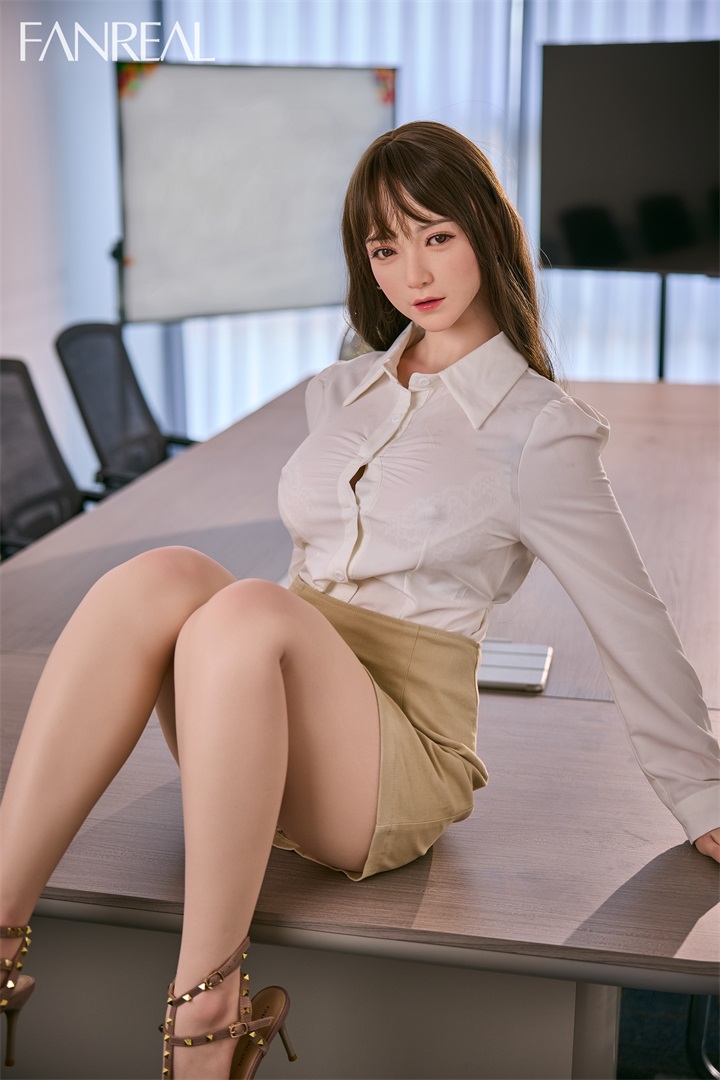 FanReal丨Xue – 159cm/5ft2 ROS Head Asian Silicone Sex Doll