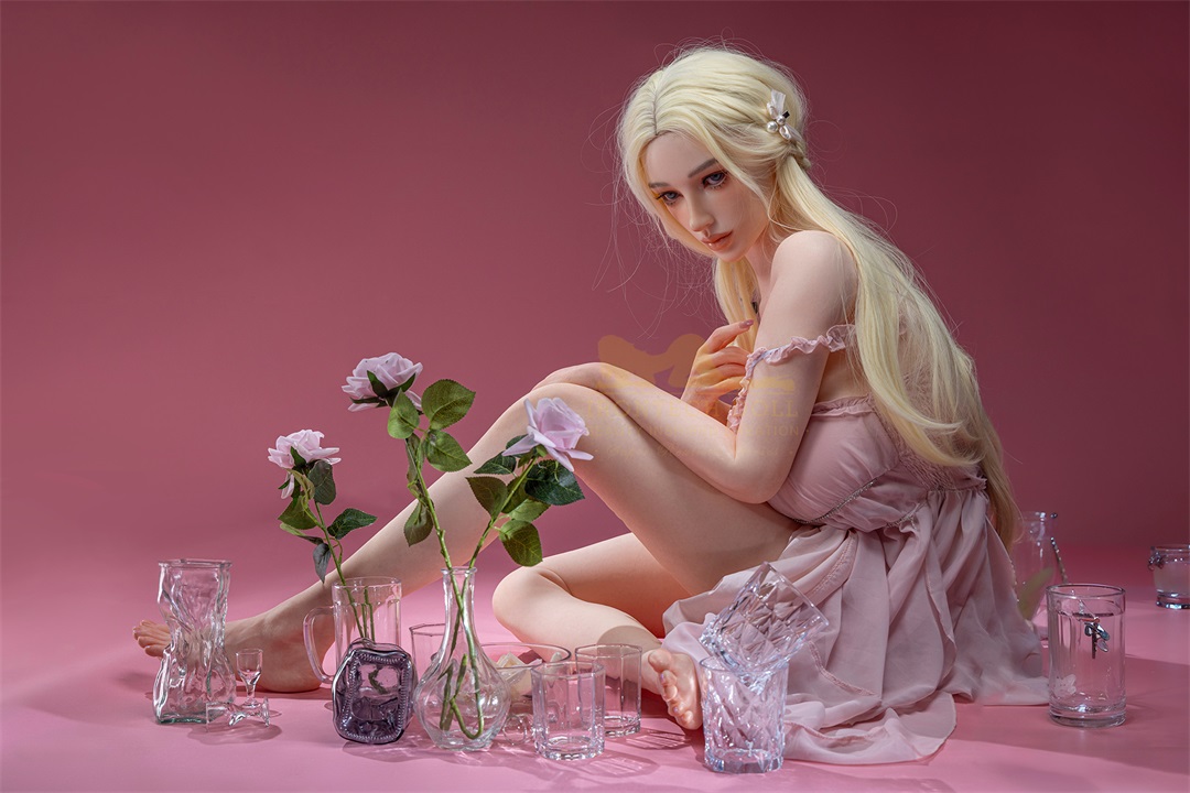 Irontech | Bailey-5ft2/158cm BBW Silicone Sex Doll