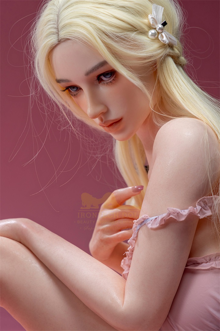 Irontech | Bailey-5ft2/158cm BBW Silicone Sex Doll