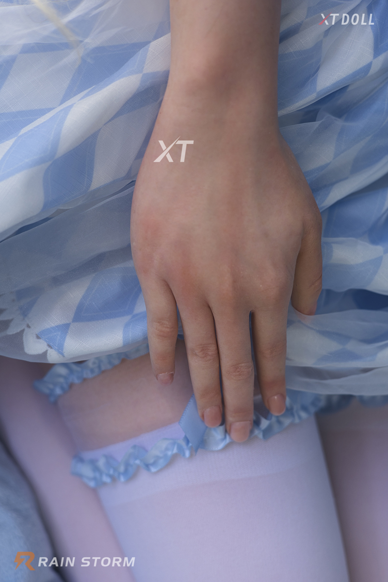 XT Doll丨 Emi -5ft 1/157cm D-cup Silicone head sex doll