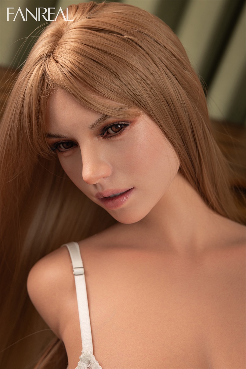 FanReal | Mirella -3ft 6/111cm F-Cup Real Skin ROS Head Silicone Torso for Men