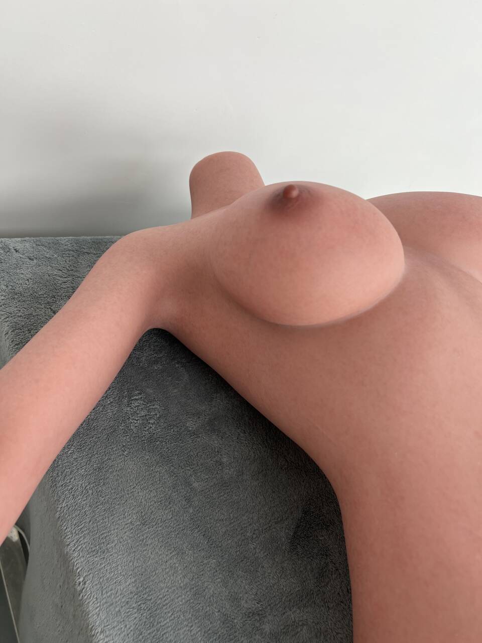 AIBEI | Slightly Flawed 167cm/5ft6 E-Cup Sucking Vagina Silicone Bodies - 40% OFF Light Tan Skin