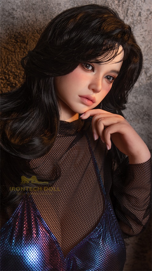 Irontech | Eileen -5ft 4/164cmLN Busty Silicone Sex Doll, Head S40 