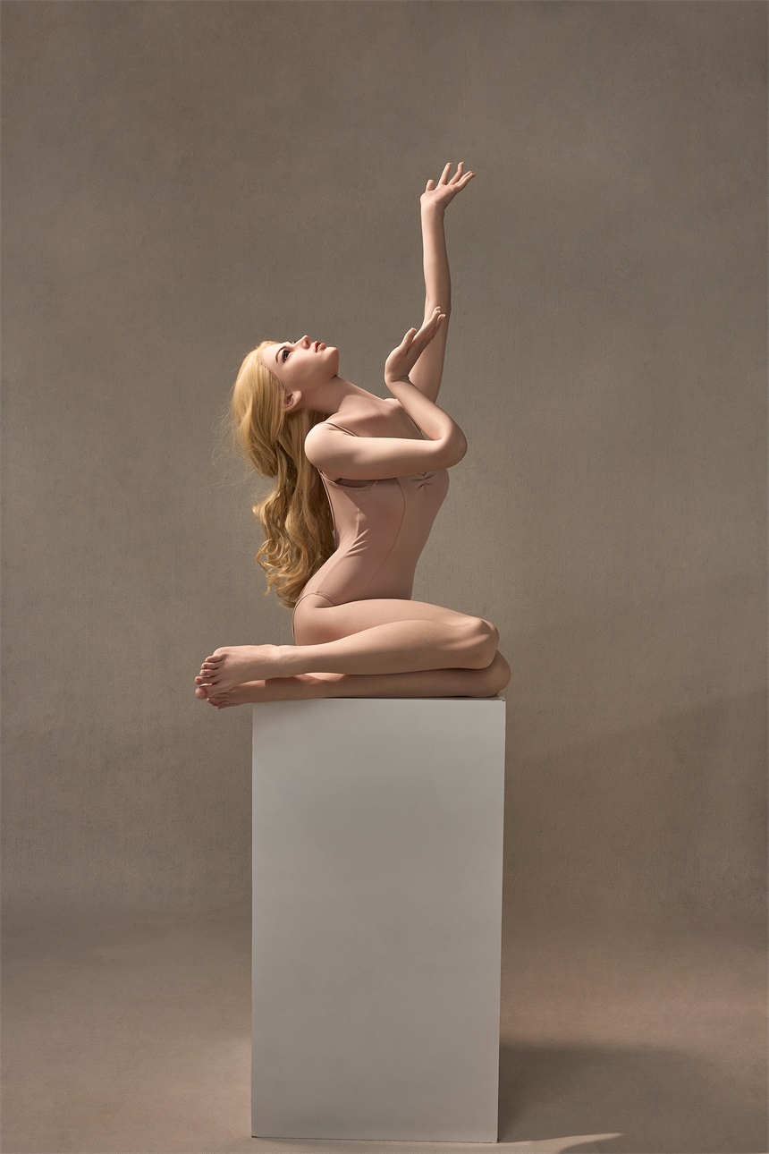 Starpery | Lubby -5ft 3/160cm C-Cup Ballet Styling Silicone Sex Doll