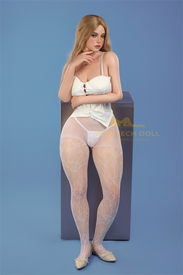 Irontech | Eileen - 5ft 4/164cm Head S40 Silicone Sex Doll