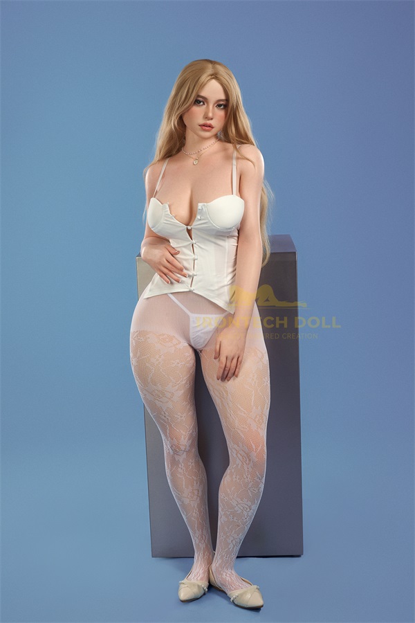Irontech | Eileen - 5ft 4/164cm Head S40 Silicone Sex Doll