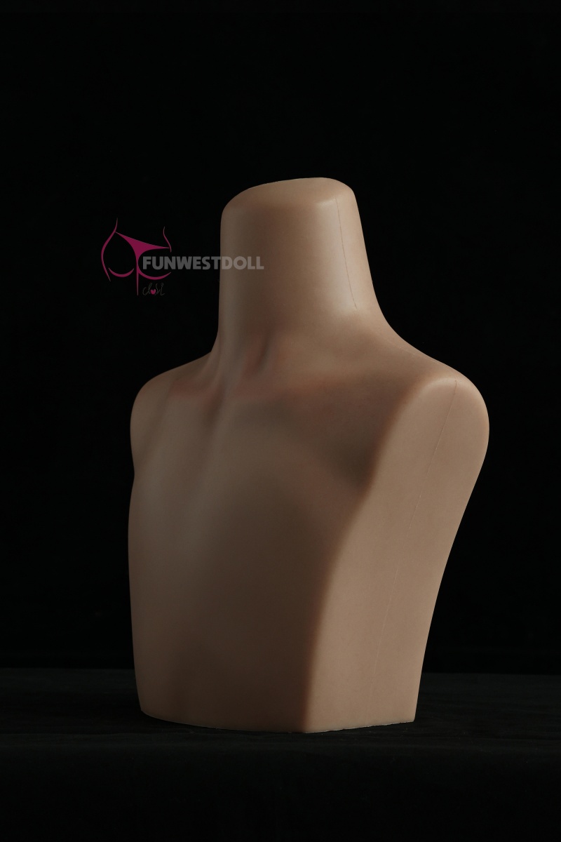 Funwest Doll | Silicone Head Stand