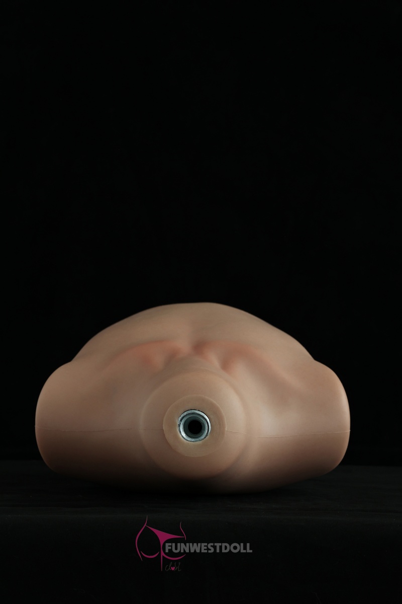 Funwest Doll | Silicone Head Stand