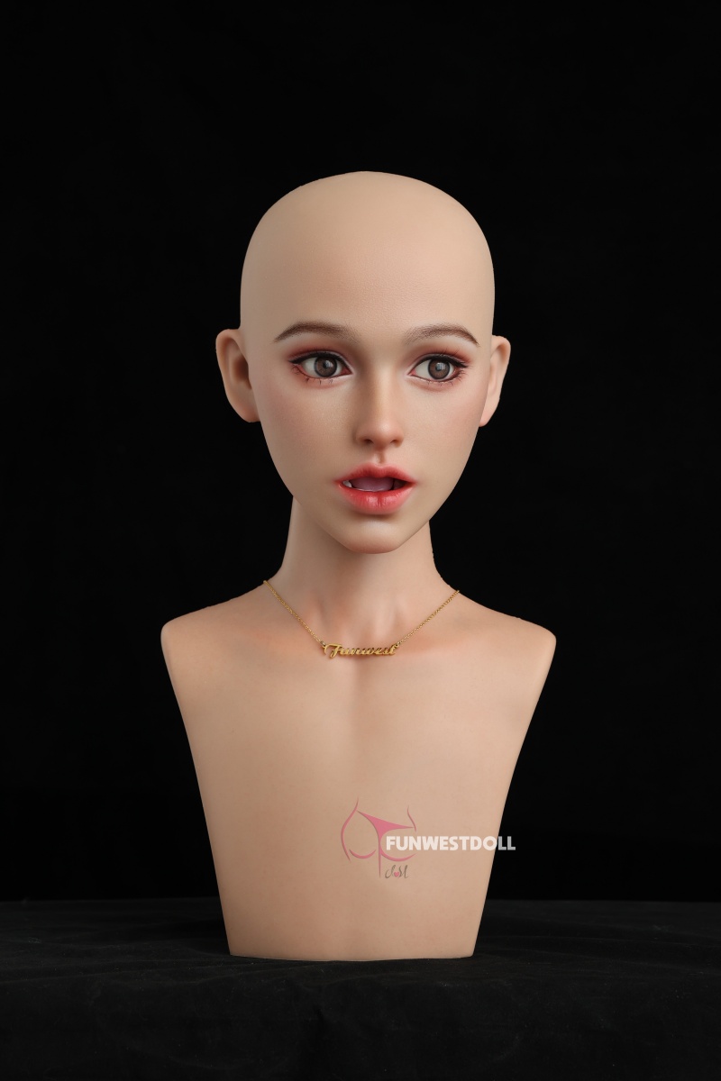Funwest Doll | Silicone Head Stand