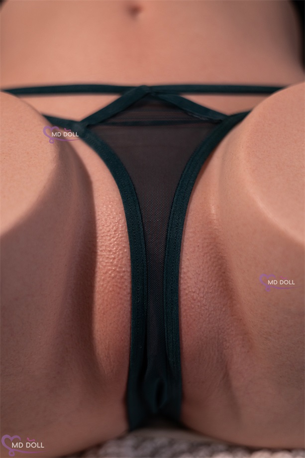 MD Doll | 26lb/11.8kg Silicone Butt Torso - Realistic Skin Texture Lower Body Sex Doll