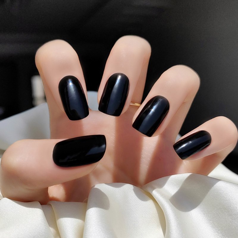BERYOUR MIDNIGHT BLACK - SEMICURED UV GEL NAIL STICKERS KIT (BUY ANY 2 NAIL KITS GET FREE UV LAMP) - NG200004