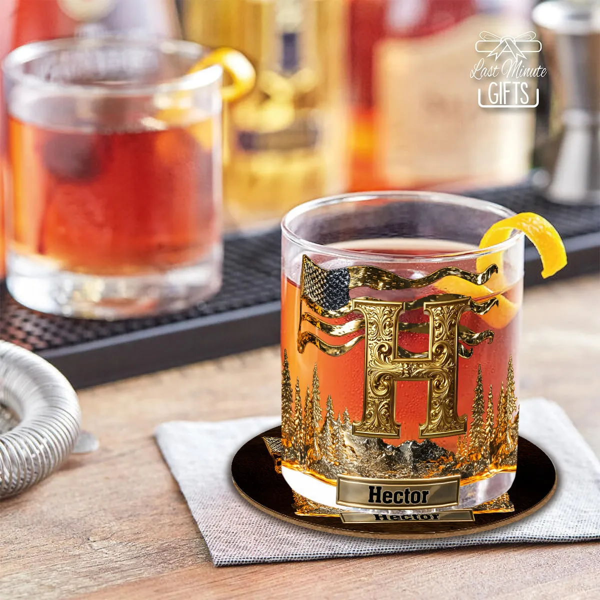 Personalized whisky glasses with lettering