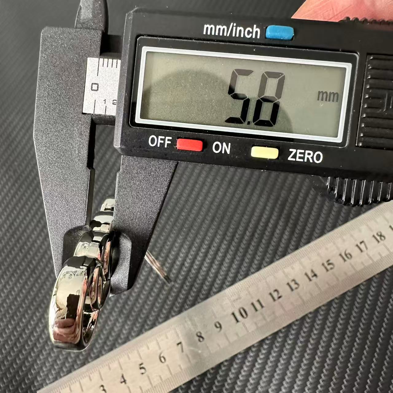 3D Metal Audi Car Logo Logo Keyring Keychain Netby