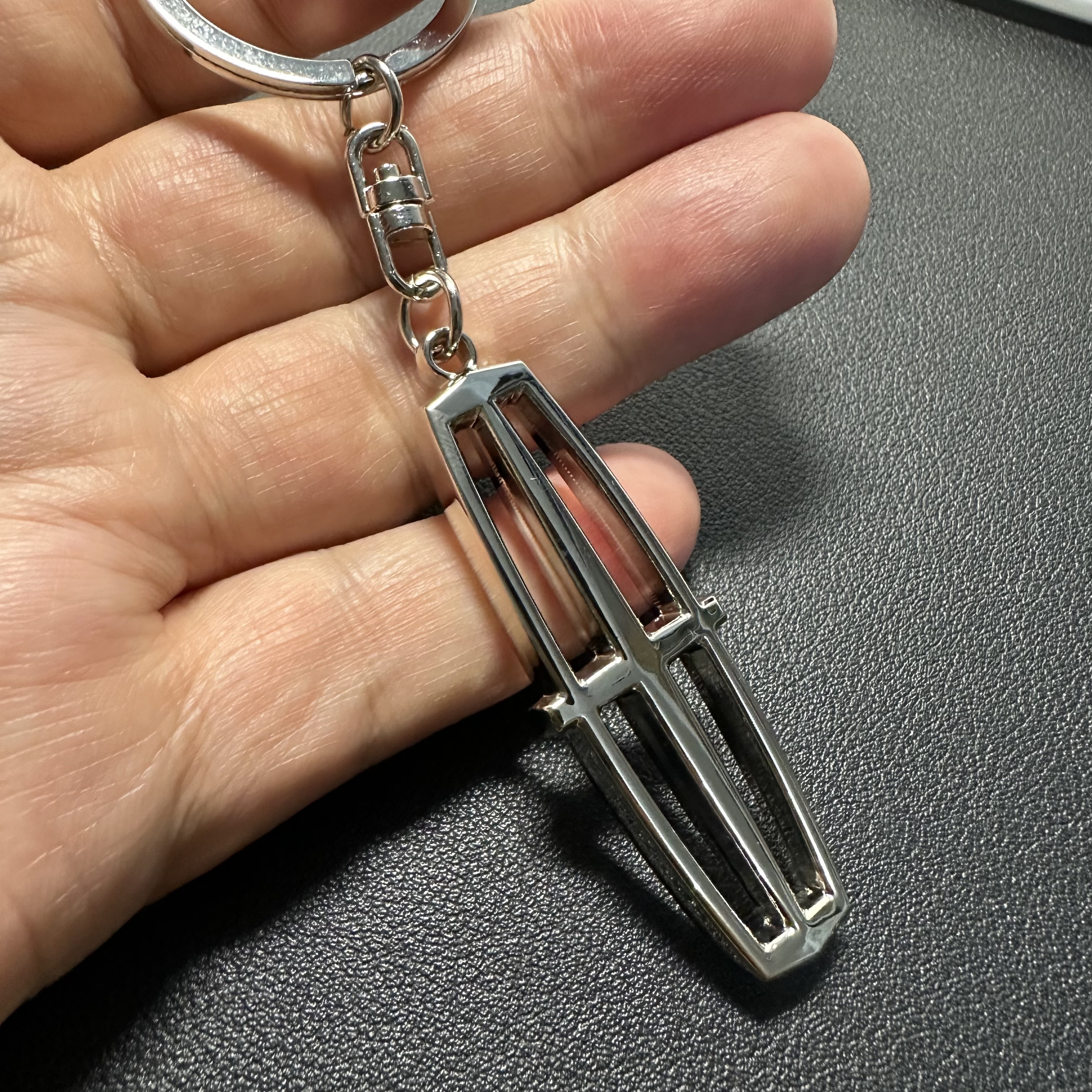 Car Logo Keyring Keychain Netby