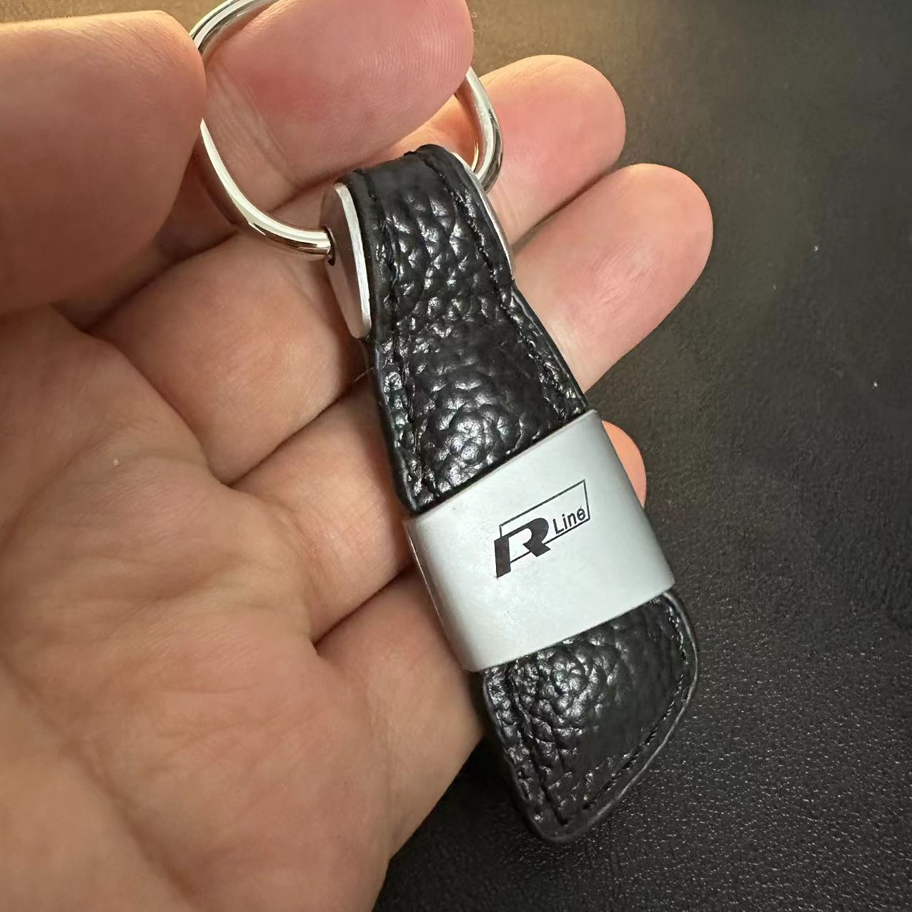 Leather Knife Blade Shape Car Logo Keychain Keyring Keyfob for Audi A3 A4 A5 A6 A7 A8 Q3 Q5 Q7 TT S3 S4 S5 S6 R8 Netby