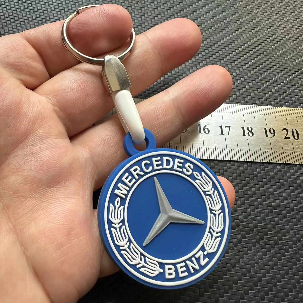 Rubber Car Logo Keychain Keyring for Audi Benz BMW Chevrolet Honda Landrover VW Toyota Netby