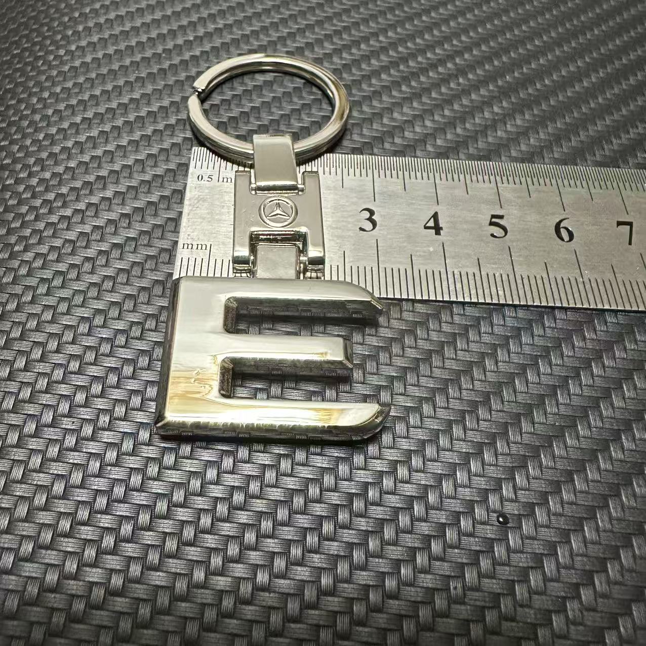 Metal Car Logo Keychain Logo Keyring Keyfob for Mercedes Benz A B C E R S GL ML CLA CLS GLA GLB GLC GLE GLK GLS SLK AMG Netby