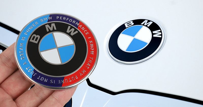 The BMW 50th anniversary logo modification 3 Series, 5 Series X1, X3, X5 limited edition co-branded front logo, rear logo, hub cover logo, Netby