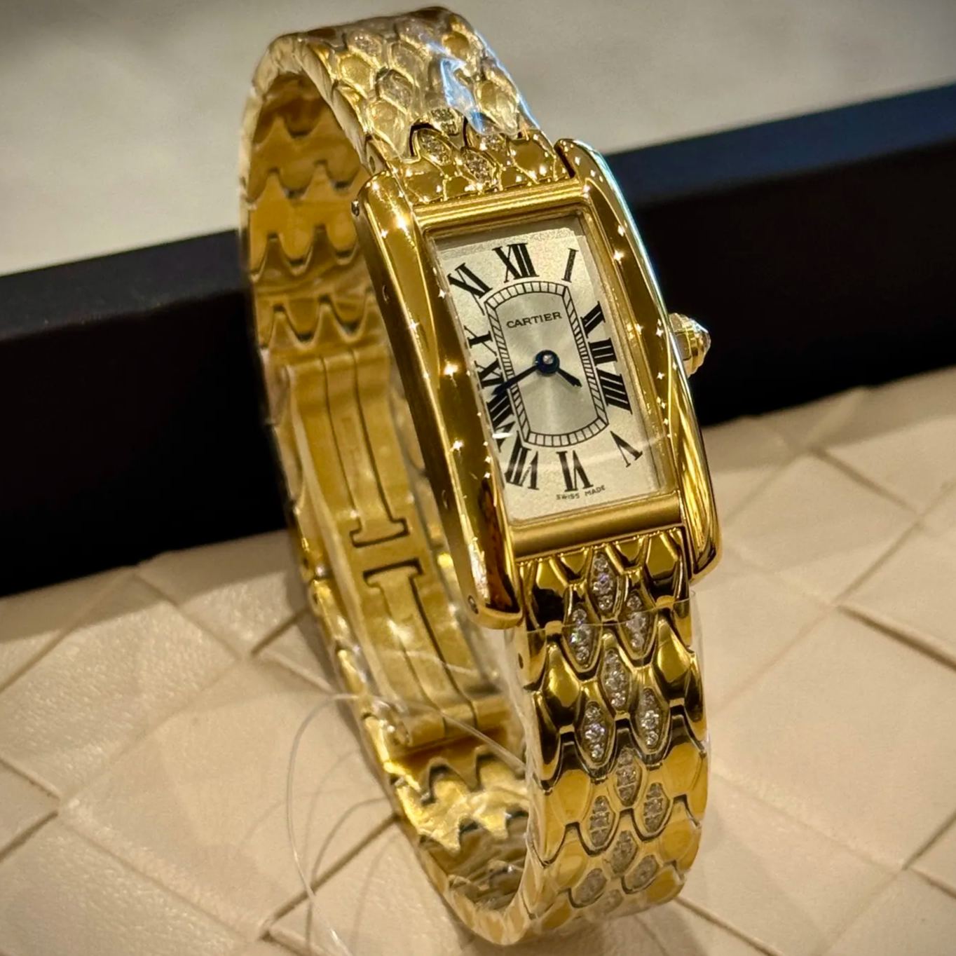 Cartier Wrist Quartz Watch Fisheye Glass Golden Color Stainless Steel Watch Band Full Diamond Netby