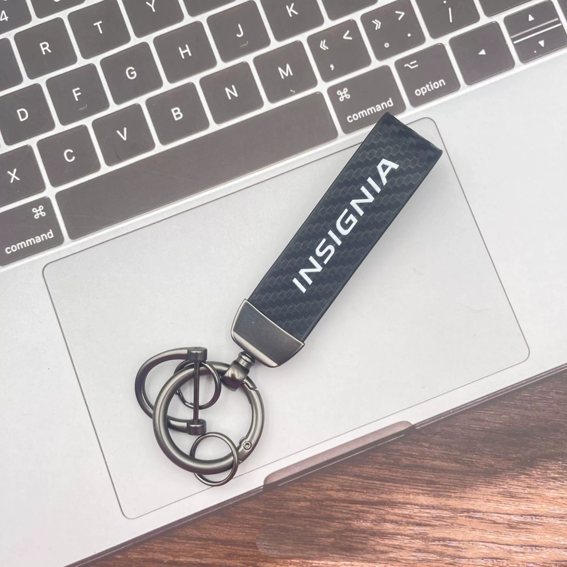 Carbon Fiber Print PU Leather Car Logo Keyring for RAM VESPA APRILIA RAV4 BMW M HOLDEN SLINEGMC POLO PIAGGIO Netby