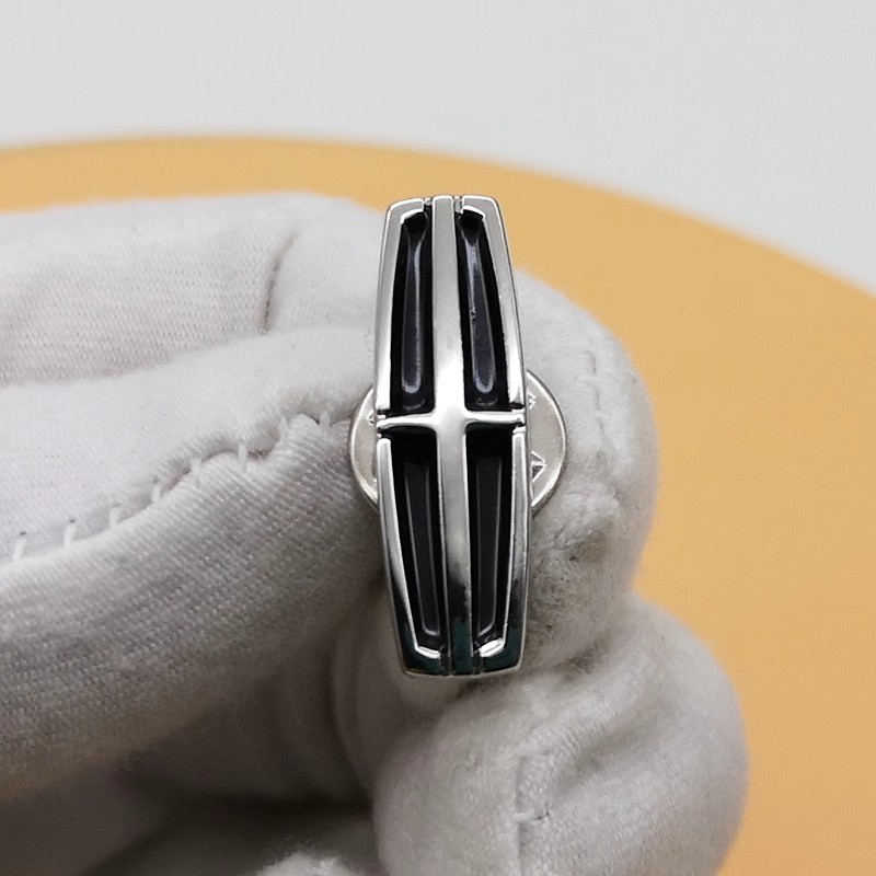 Metal Collar Pin Brooch with Audi BMW VW TOYOTA BENTLEY Porsche Car Logo Netby