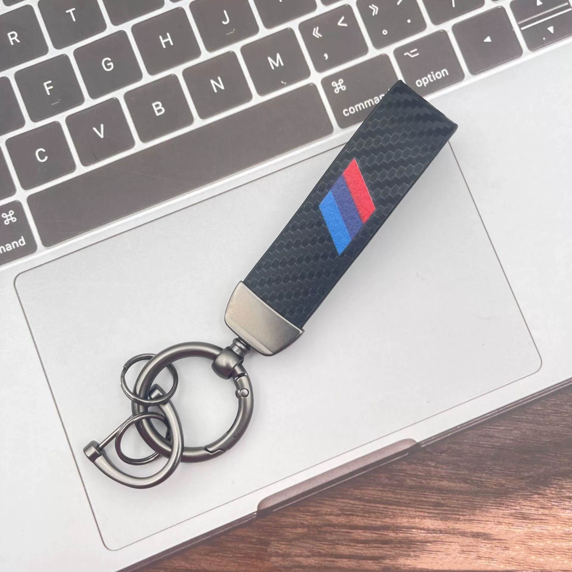Carbon Fiber Print PU Leather Car Logo Keyring for RAM VESPA APRILIA RAV4 BMW M HOLDEN SLINEGMC POLO PIAGGIO Netby