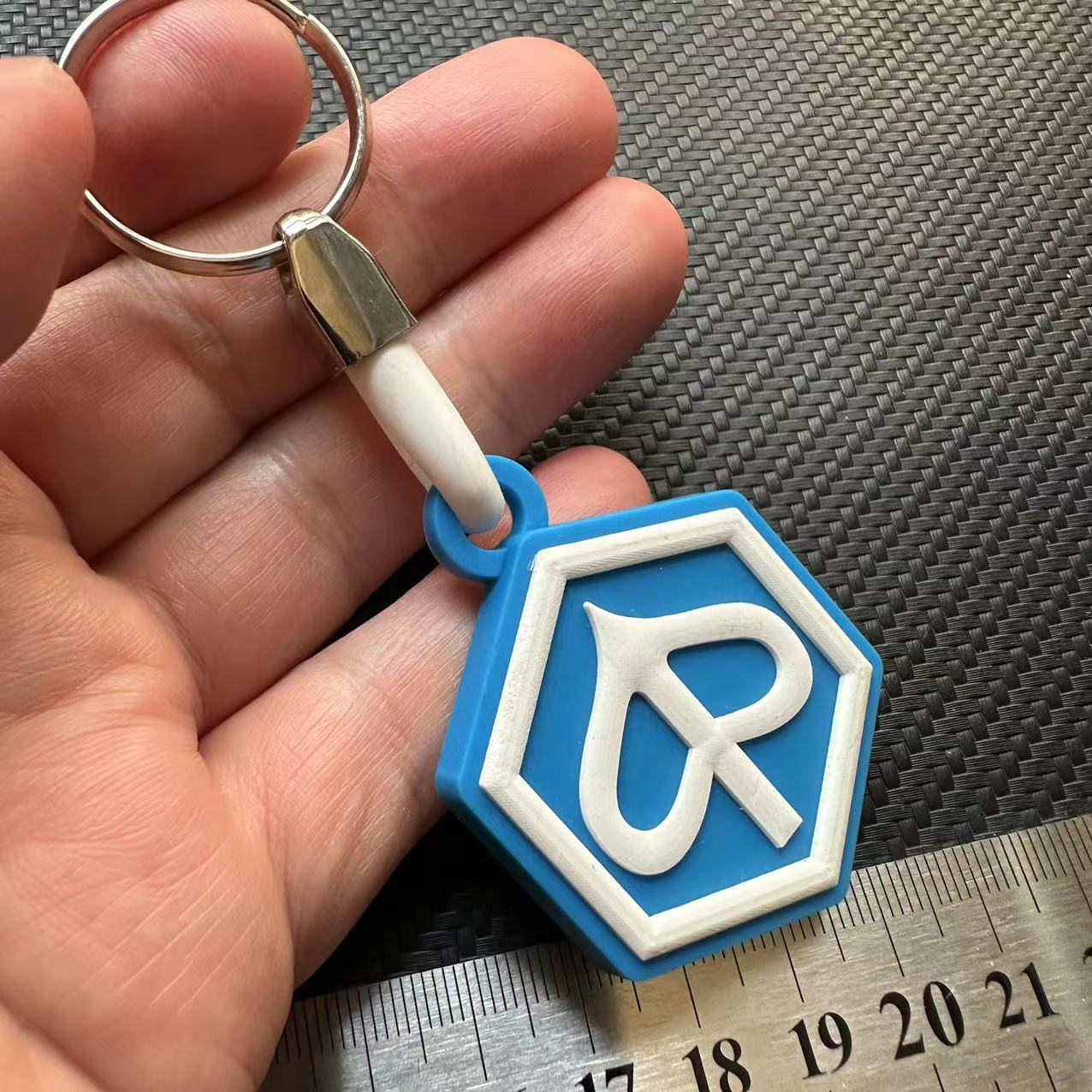 Rubber Car Logo Keychain Keyring for Audi Benz BMW Chevrolet Honda Landrover VW Toyota Netby