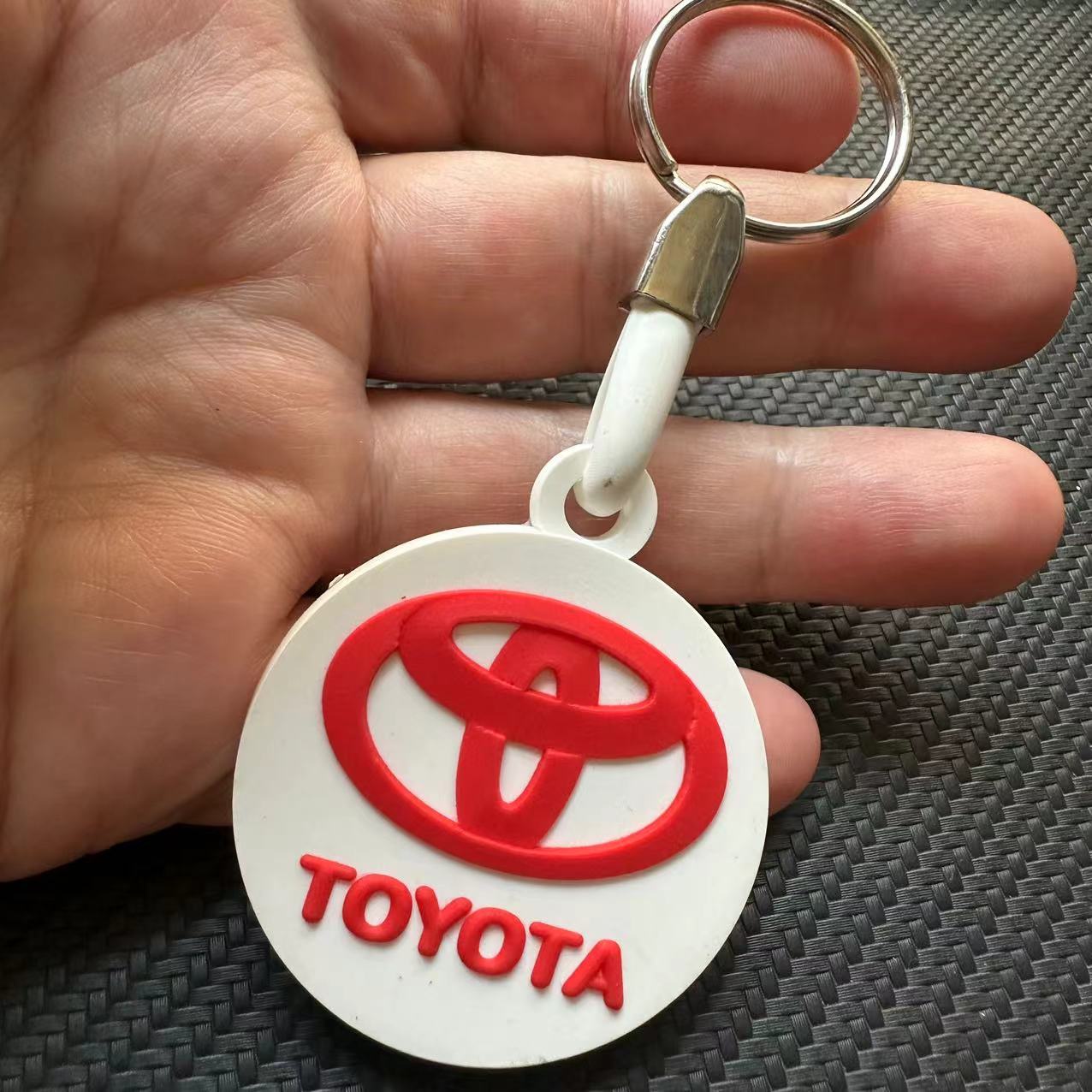 Rubber Car Logo Keychain Keyring for Audi Benz BMW Chevrolet Honda Landrover VW Toyota Netby