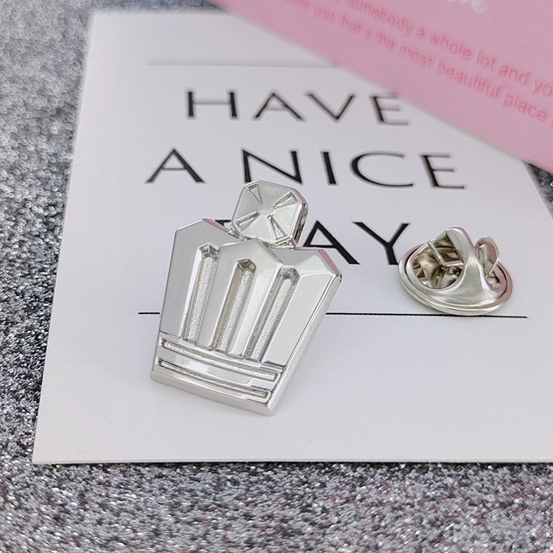 Metal Collar Pin Brooch with Audi BMW VW TOYOTA BENTLEY Porsche Car Logo Netby